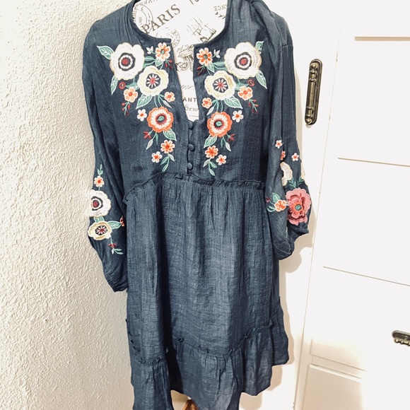 Embroidered Floral Navy Dress - Picture 6 of 6